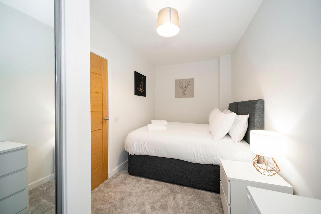 ברוטי פרי W. Queen St. Apt. מראה חיצוני תמונה