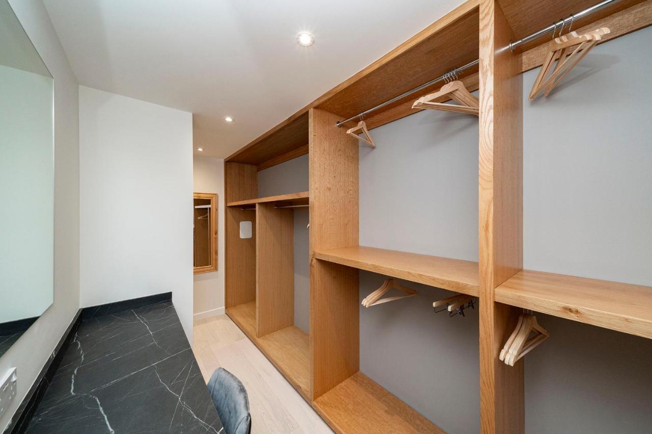 ברוטי פרי W. Queen St. Apt. מראה חיצוני תמונה